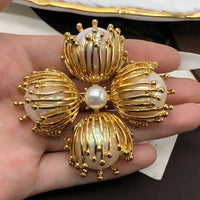 Broche Aurora